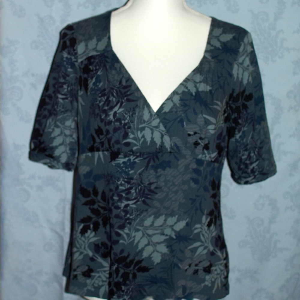 Floral V-Neck Blouse
